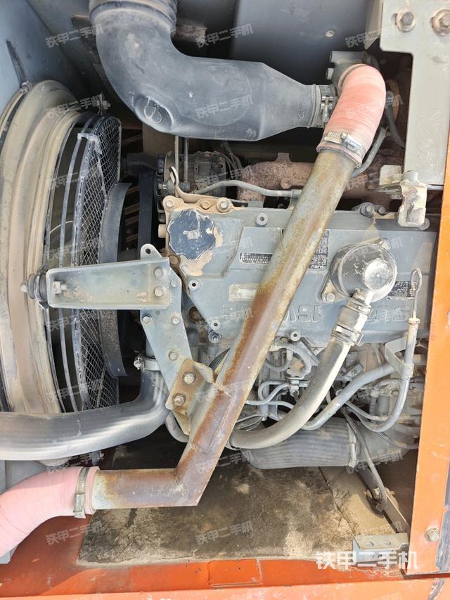 駕駛室頂部俯視(上車部件) 駕駛室頂部俯視(上車部件)