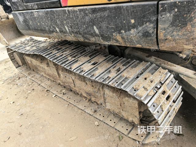 左側(cè)履帶整體?（行走機(jī)構(gòu)）