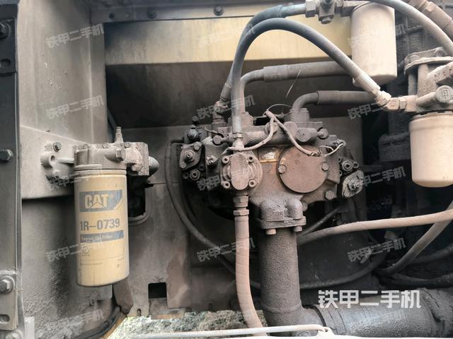 液壓泵斜45?左(大件艙室) 液壓泵斜45?左(大件艙室)