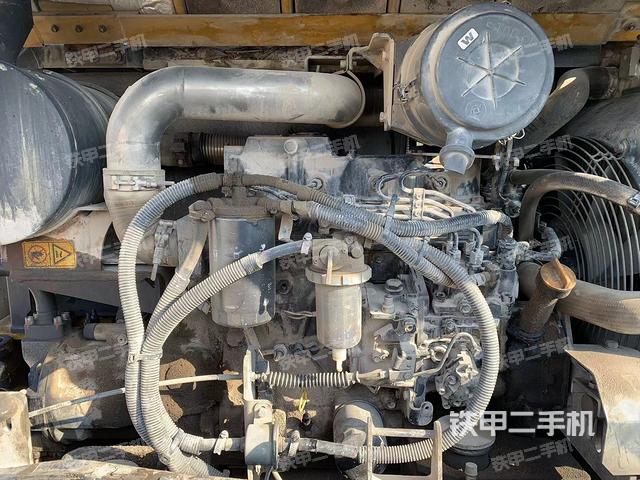 發(fā)動機(jī)整體俯視(整機(jī)外觀) 發(fā)動機(jī)整體俯視(整機(jī)外觀)