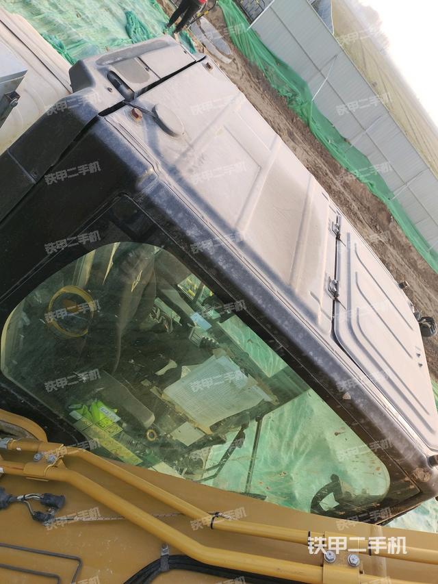 駕駛室頂部俯視(上車(chē)部件) 駕駛室頂部俯視(上車(chē)部件)