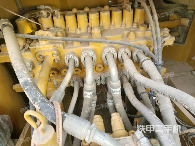 分配閥(上車(chē)部件) 分配閥(上車(chē)部件)