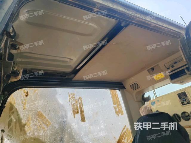 頂棚整體（駕駛室部分）