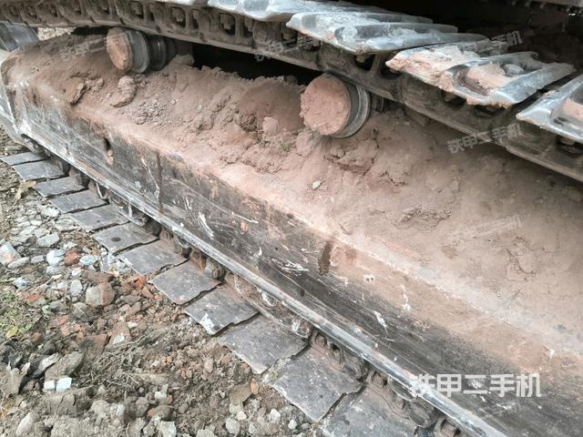 左側(cè)行走馬達蓋板（行走機構(gòu)）