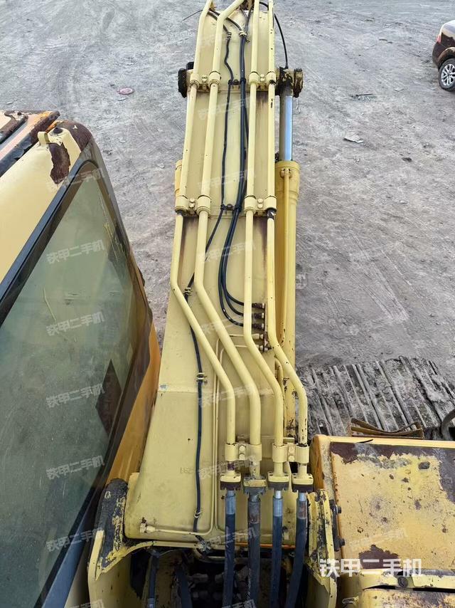 大臂背部俯視（工作和回轉裝置）