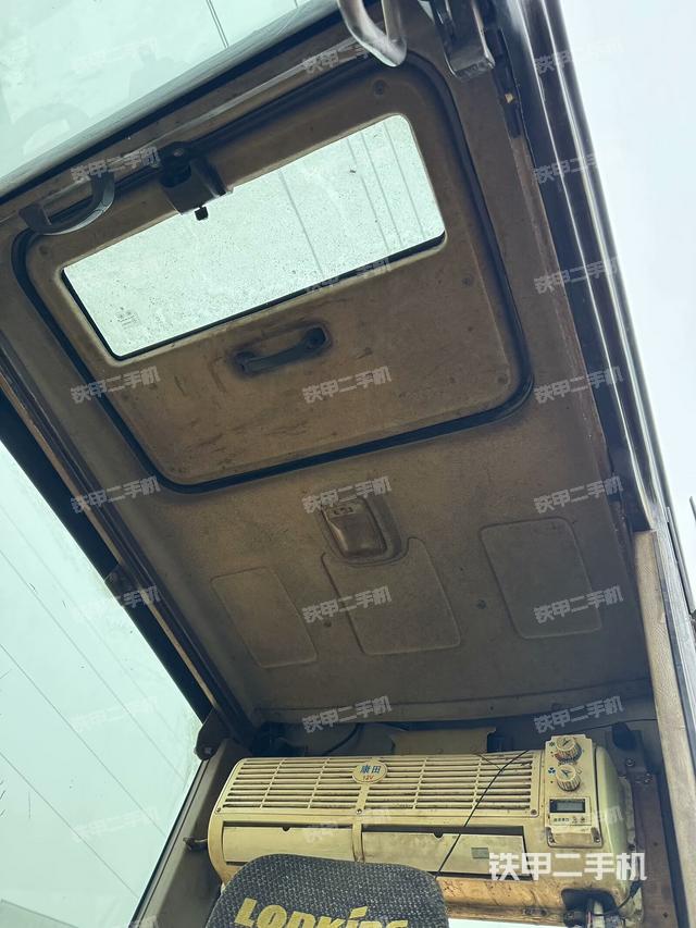 頂棚整體（駕駛室部分）