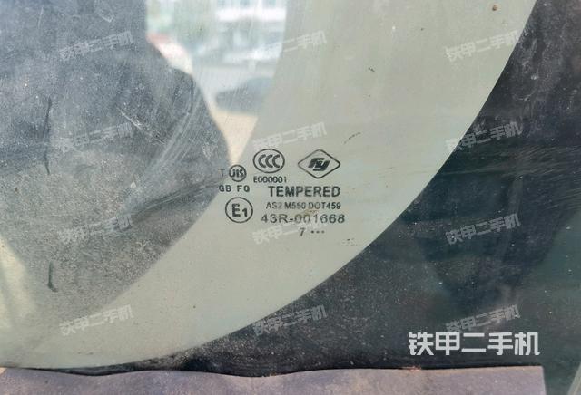 后窗玻璃角標(biāo)（駕駛室部分）