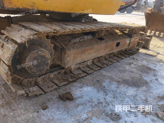 右驅(qū)動輪（行走機(jī)構(gòu)）