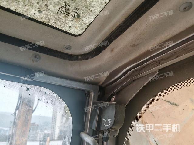 后窗玻璃角标(驾驶室部分) 后窗玻璃角标(驾驶室部分)