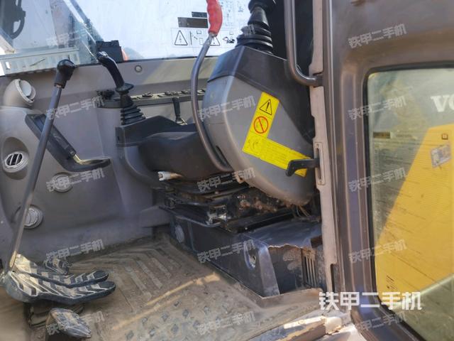 頂棚整體（駕駛室部分）