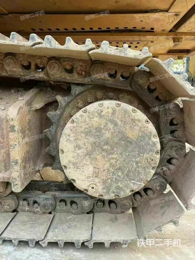 駕駛室頂部（整機(jī)外觀）