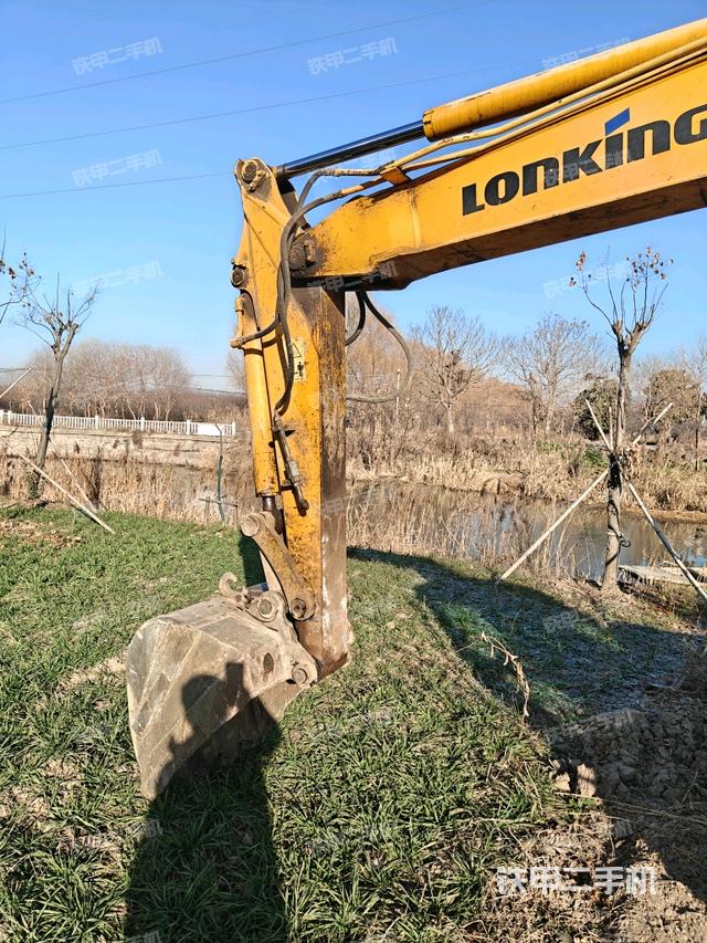 小臂整體左后（工作和回轉(zhuǎn)裝置）