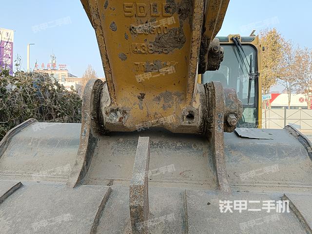 驾驶室整体（整机外观）