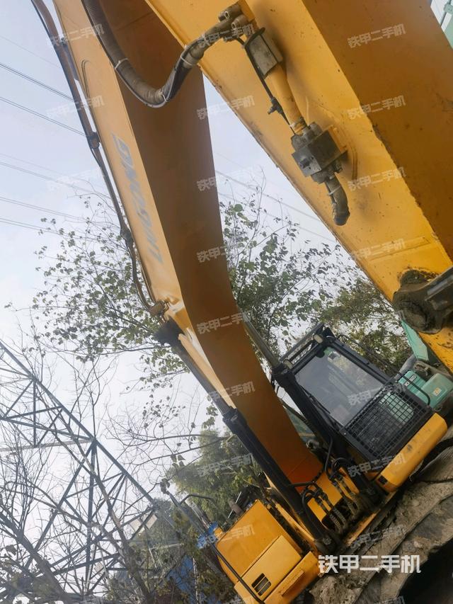 大臂整體?右側(cè)(工作和回轉(zhuǎn)裝置) 大臂整體?右側(cè)(工作和回轉(zhuǎn)裝置)