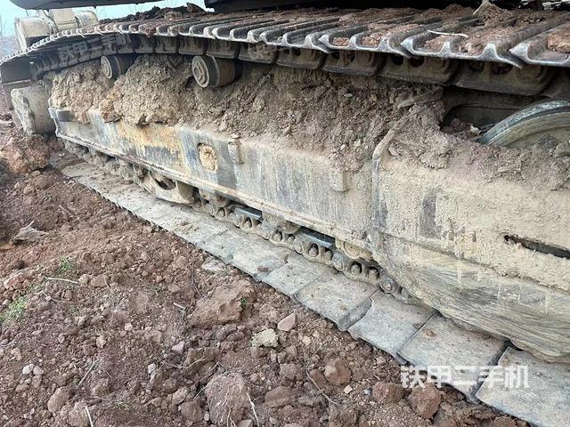 单侧履带整体（整机外观）