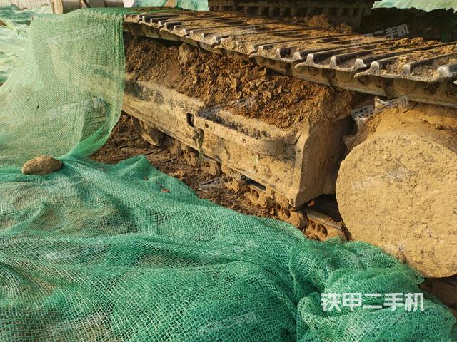左側(cè)履帶整體?(行走機(jī)構(gòu)) 左側(cè)履帶整體?(行走機(jī)構(gòu))
