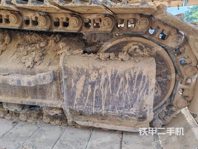 左側(cè)履帶整體?（行走機(jī)構(gòu)）