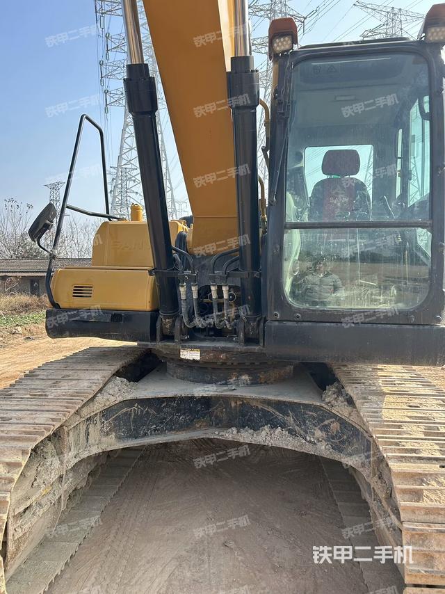 大臂油缸整體?豎拍（工作和回轉裝置）