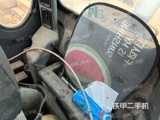 座椅后部(駕駛室部分) 座椅后部(駕駛室部分)