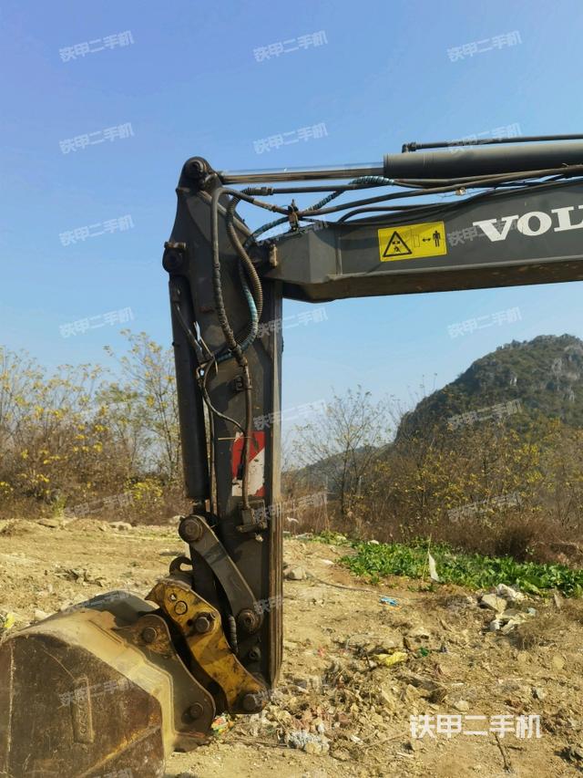 小臂整體右前（工作和回轉(zhuǎn)裝置）