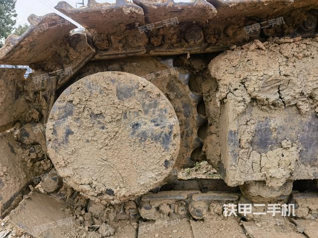 左驅(qū)動(dòng)輪（行走機(jī)構(gòu)）