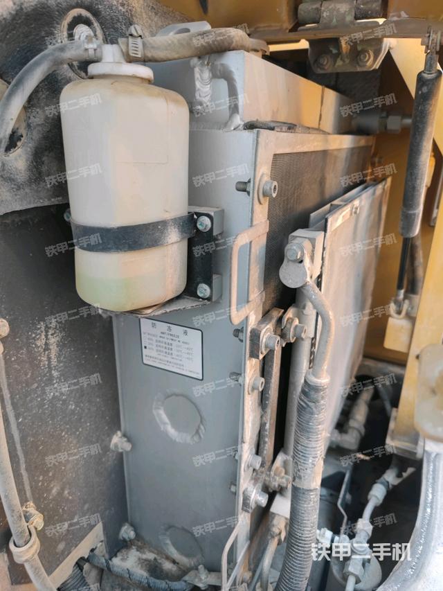 散熱器室(大件艙室) 散熱器室(大件艙室)