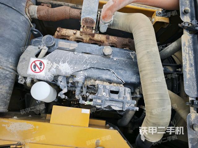 發(fā)動機整體俯視(整機外觀) 發(fā)動機整體俯視(整機外觀)