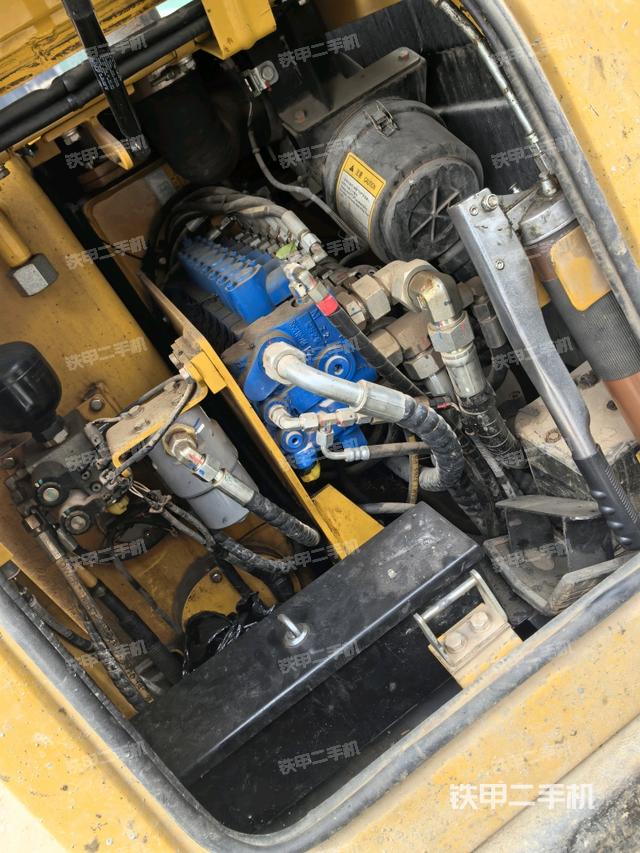 分配閥（上車部件）