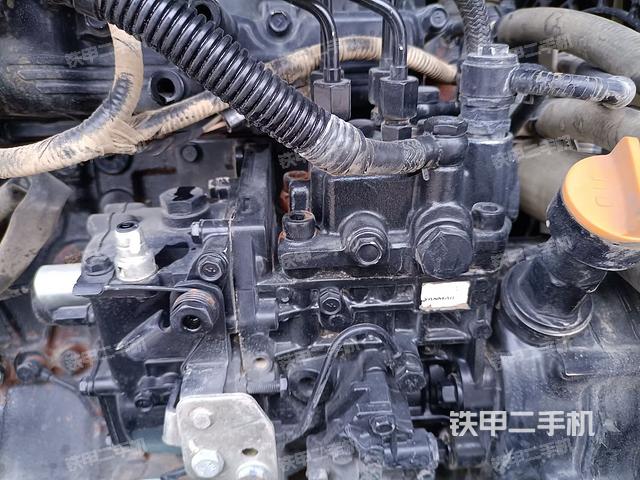 發(fā)動機整體俯視(整機外觀) 發(fā)動機整體俯視(整機外觀)