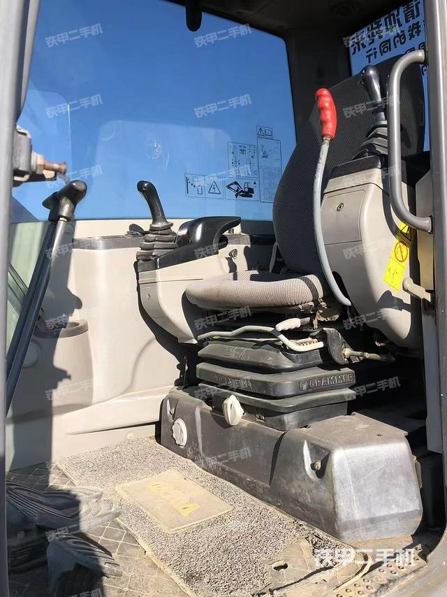 駕駛室整體（整機(jī)外觀）