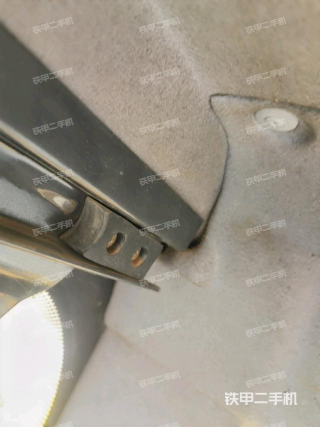 座椅右側(cè)控制臺/鑰匙門/油門/含右手柄（駕駛室部分）