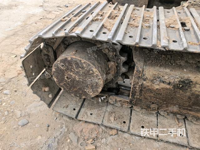 左驅(qū)動(dòng)輪（行走機(jī)構(gòu)）