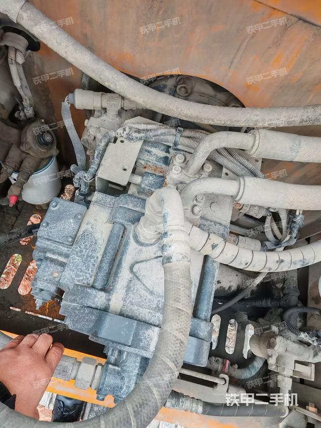 液压泵斜45 右(大件舱室) 液压泵斜45 右(大件舱室)