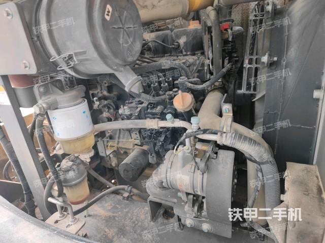 發(fā)動(dòng)機(jī)室(上車部件) 發(fā)動(dòng)機(jī)室(上車部件)