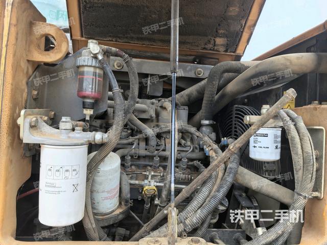 發(fā)動(dòng)機(jī)室(上車部件) 發(fā)動(dòng)機(jī)室(上車部件)