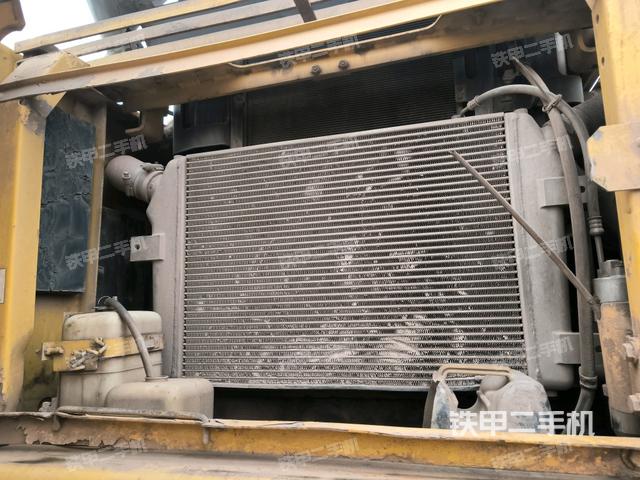 散熱器正面（大件艙室）