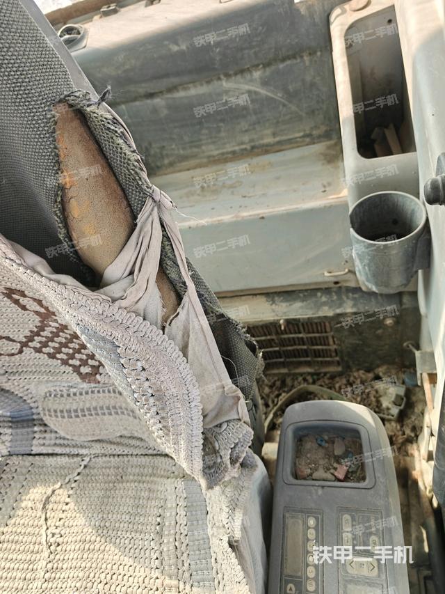 座椅后部（駕駛室部分）