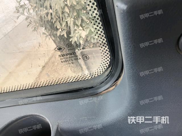 后窗玻璃角標(biāo)（駕駛室部分）