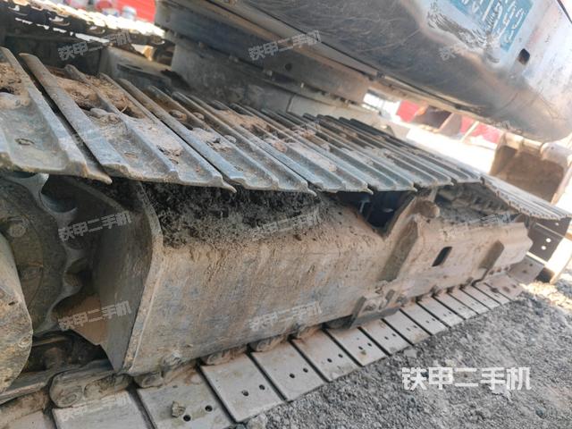 右側(cè)履帶整體?(行走機(jī)構(gòu)) 右側(cè)履帶整體?(行走機(jī)構(gòu))