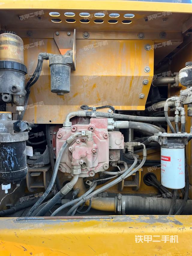 液壓泵室（大件艙室）