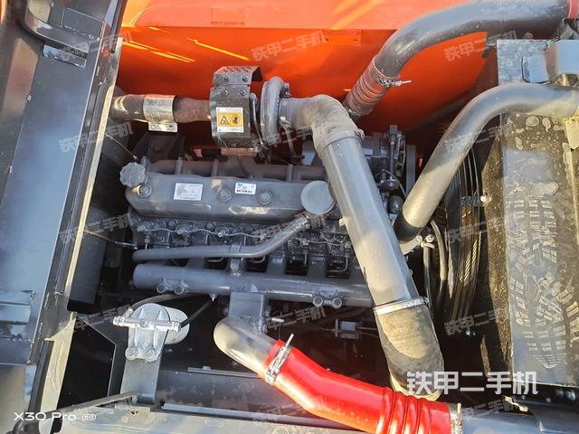 發(fā)動(dòng)機(jī)整體俯視（整機(jī)外觀）