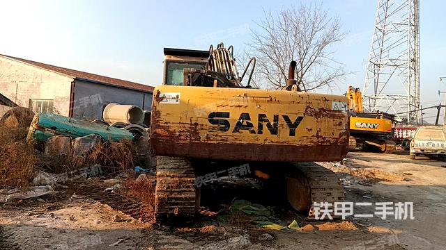 整機右后45°(整機外觀) 整機右后45°(整機外觀)