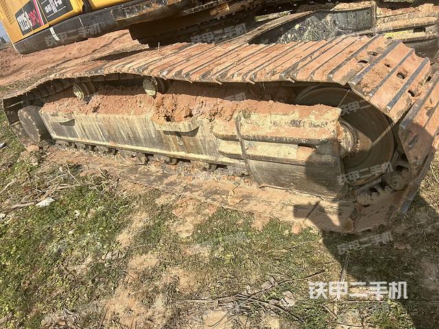 左側(cè)行走馬達(dá)蓋板(行走機(jī)構(gòu)) 左側(cè)行走馬達(dá)蓋板(行走機(jī)構(gòu))