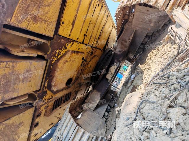 左側(cè)行走馬達(dá)蓋板（行走機(jī)構(gòu)）