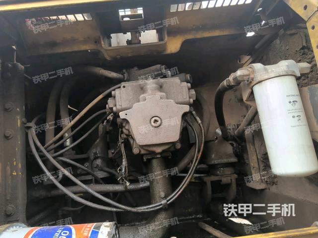 液壓泵斜45?左（大件艙室）