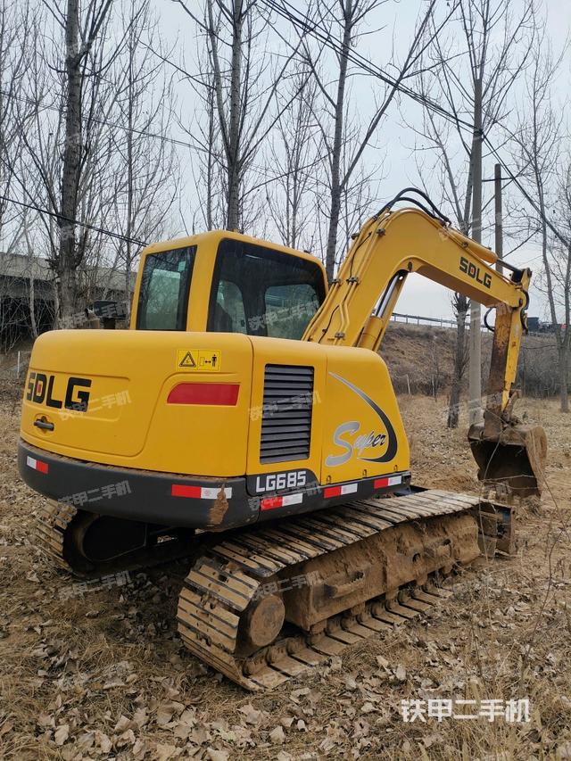 整機右后45°(整機外觀) 整機右后45°(整機外觀)