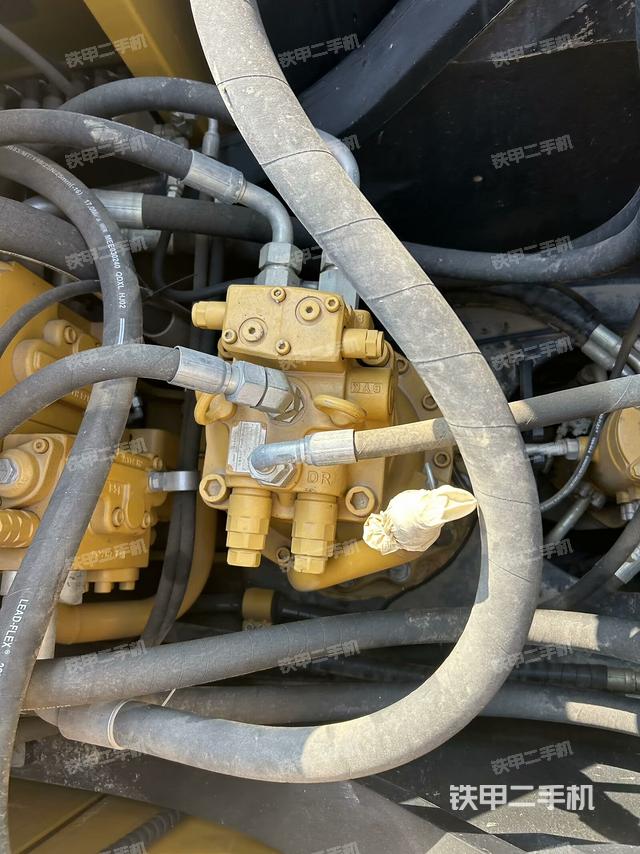 分配閥（上車部件）