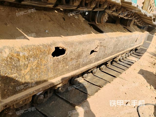 左側(cè)行走馬達(dá)蓋板（行走機(jī)構(gòu)）