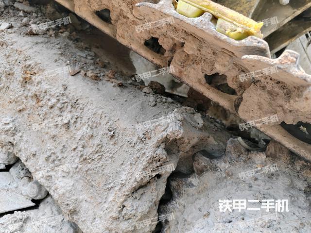 单侧履带整体（整机外观）