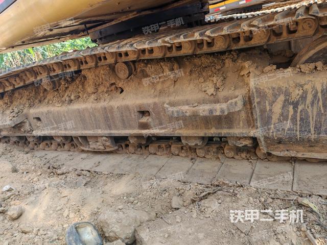 右側(cè)履帶整體（行走機(jī)構(gòu)）